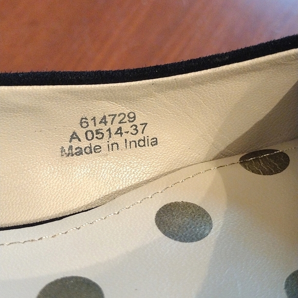 Boden Suede Patent Leather Square Toe Flats, Size EU 37 / US 6.5, Black w/ Cream - Picture 8 of 10